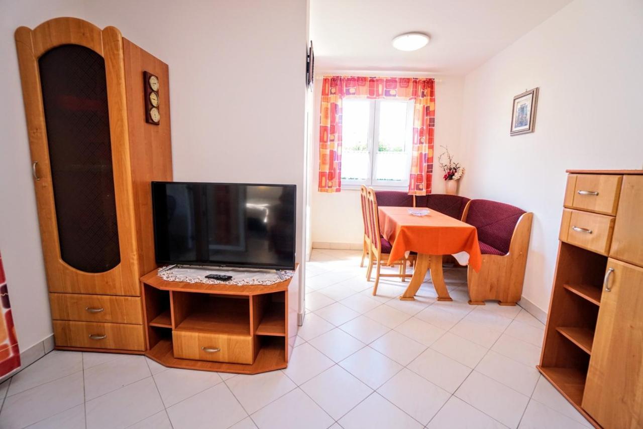 Apartment Vlado ザンブラティヤ エクステリア 写真